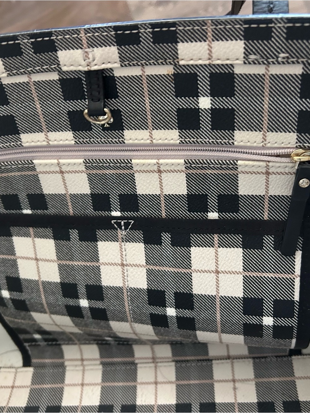 Kate Spade Black and Cream Plaid Tote with Heart Charm - Picture 6 of 8